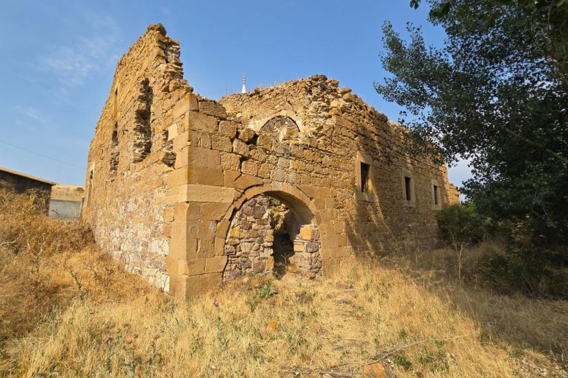 YOZGAT’TA 300 YILLIK TARİHİ KİLİSE RESTORASYON BEKLİYOR