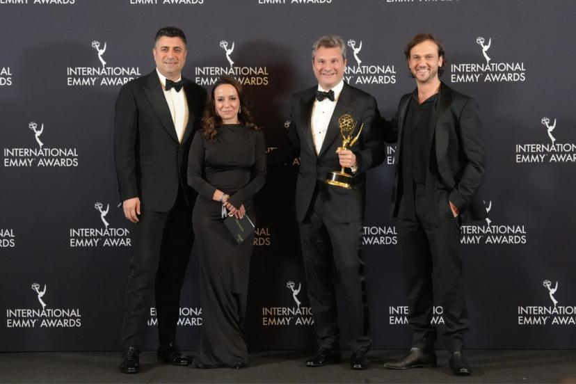 DEHA’YA ULUSLARARASI EMMY ZAFERİ