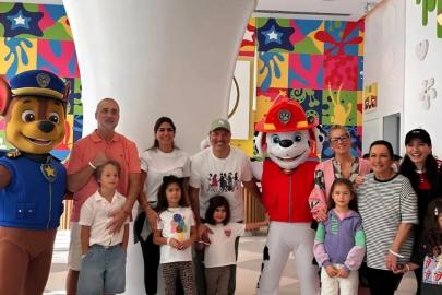 ÜNLÜ OYUNCULAR ANTALYA'DA TATİL YAPTI