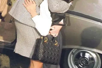 VINTAGE ÇANTA TRENDİ MODA TARİHİNİ YENİDEN GÜNDEME TAŞIDI