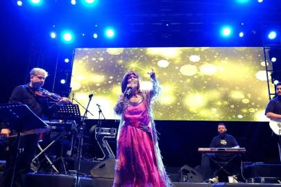 ANTALYA’DA ARABESK EFSANESİ SAHNEDE