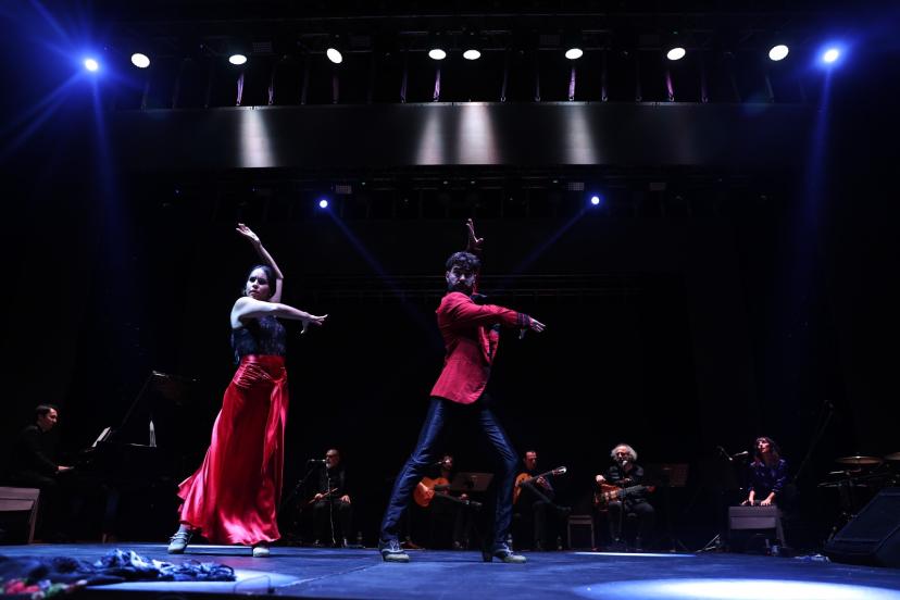 FLAMENKONUN BÜYÜSÜ ANTALYA’DA SAHNEDE