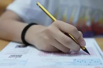 SINAVLAR DEĞİŞMİYOR, SORULAR DÖNÜŞÜYOR