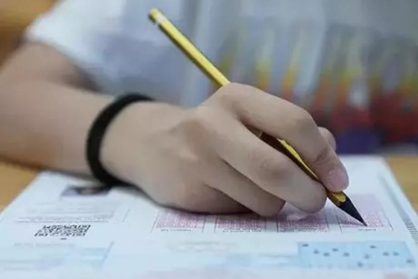 SINAVLAR DEĞİŞMİYOR, SORULAR DÖNÜŞÜYOR