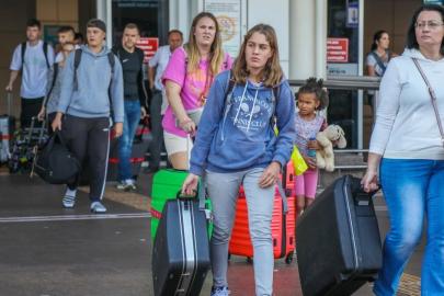 ANTALYA’NIN YILDIZI PARLIYOR