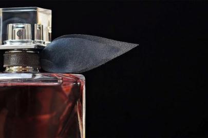 KOKUNU YAZ, İMZANI AT