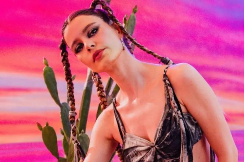 BEREN SAAT’TEN SÜRPRİZ MÜZİK HAMLESİ