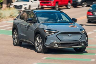 SUBARU’DAN ELEKTRİKLİ DEV ATAK: 420 BEYGİRLİK SUV GELİYOR