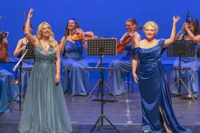 VENÜS’ÜN İZİNDE SAHNEDE DUYGU VE ZARAFET