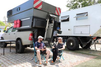 BAYRAMDA KARAVAN AKINI