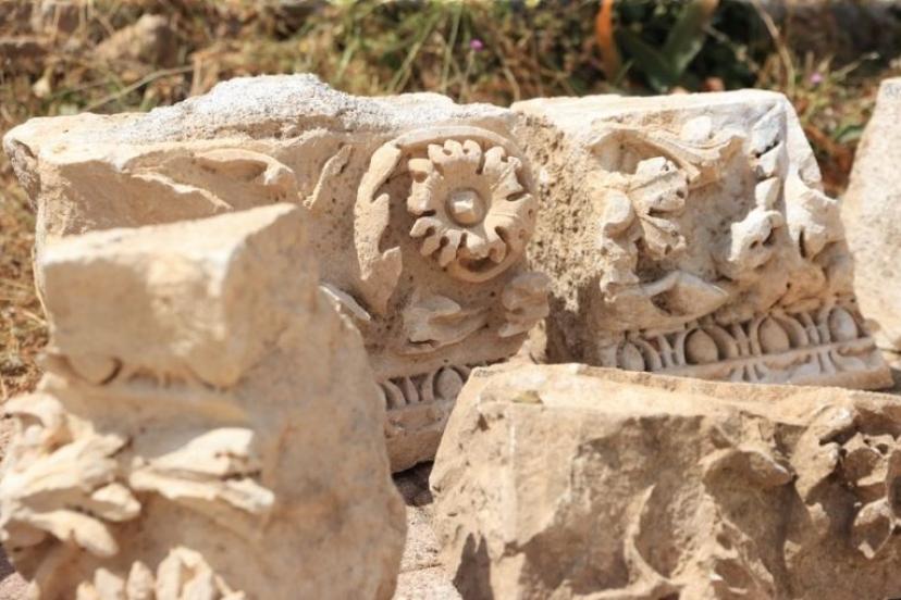 OLYMPOS’TA 10 METRELİK ANITSAL LAHİT GÜN YÜZÜNE ÇIKARILDI