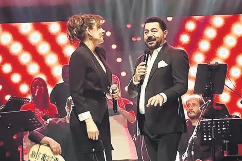SAHNEDE SÜRPRİZ DÜET