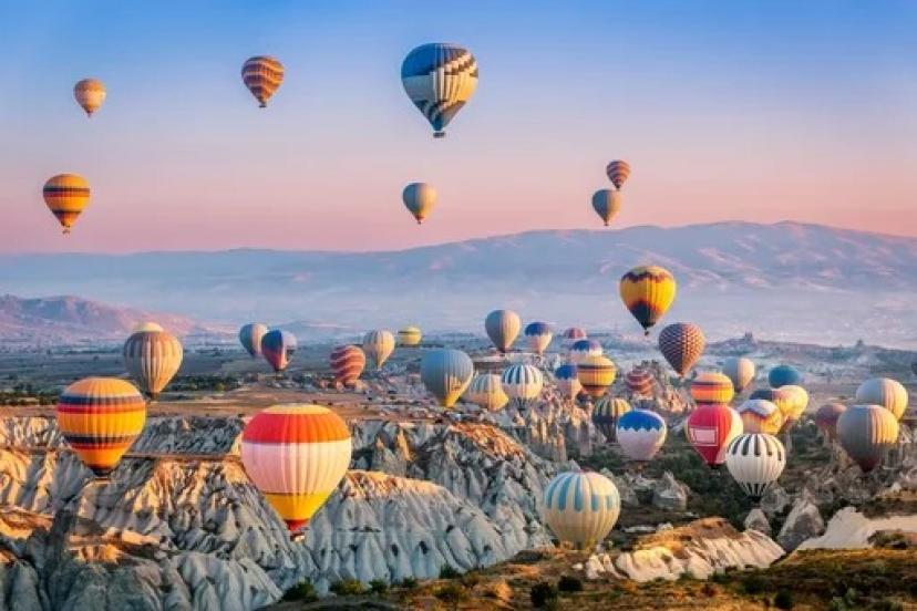 KAPADOKYA DÜNYAYA MUTLULUK DAĞITTI