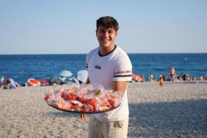 KARPUZUN EN SERİN HALİ PLAJLARA TAŞINDI