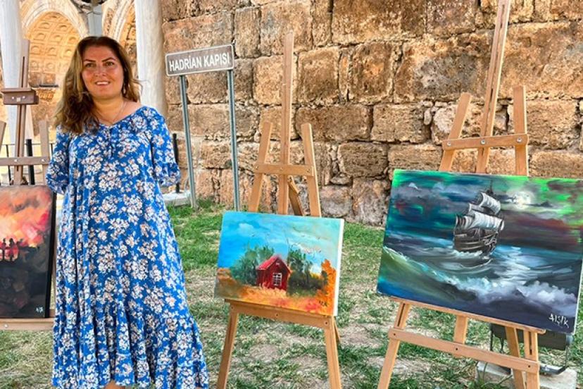 ANTALYA’DA İLHAM VEREN SERGİ: FIRÇASI AYAKLARI OLDU