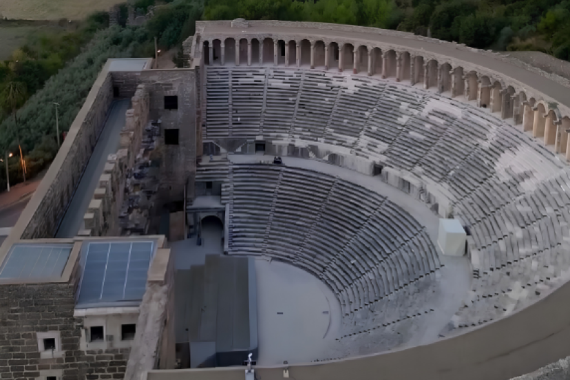 ASPENDOS’TA SANAT PERDESİ AÇILIYOR