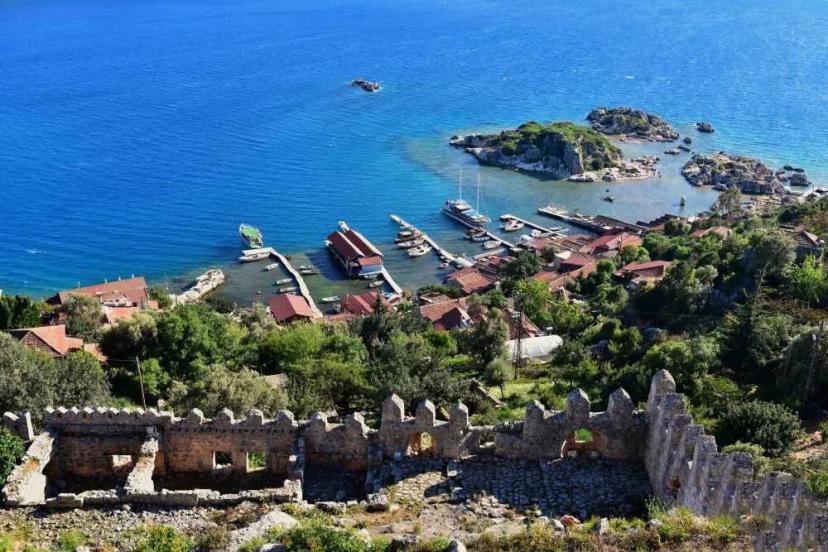 DENİZİN İÇİNDE TARİH! SİMENA’NIN GİZEMİ ZİYARETÇİLERİ BÜYÜLÜYOR