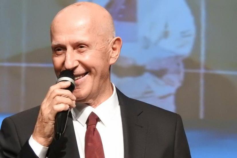 COŞKUN DEMİR’DEN YENİ ŞARKI BOMBA GİBİ GELİYOR: “YAN YAN”