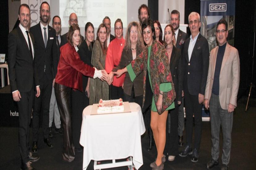 AKDENİZ SERBEST MİMARLAR DERNEĞİ’NDEN YENİ YIL GALASI