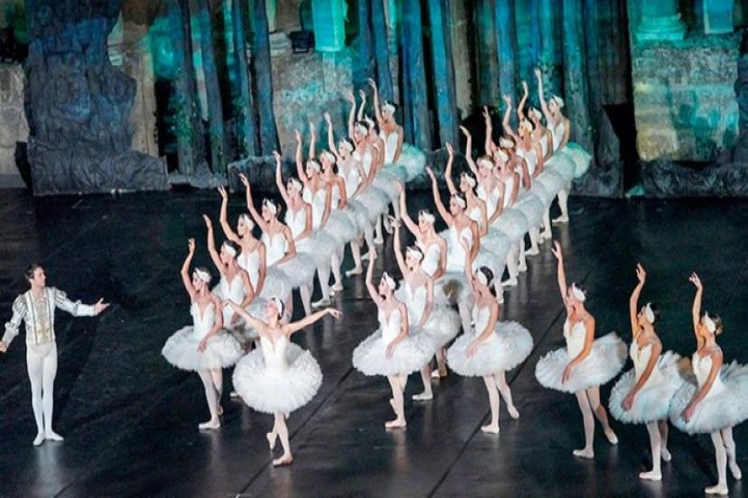 ANTALYA ASPENDOS'TA 'KUĞU GÖLÜ' HEYECANI