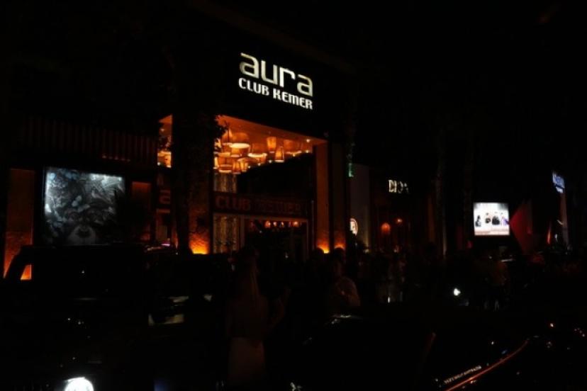 KEMER’İN GÖZDE EĞLENCE MERKEZİ AURA CLUB