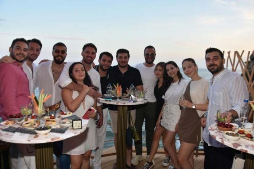 LA’VERA BEACH KULÜP AÇILDI