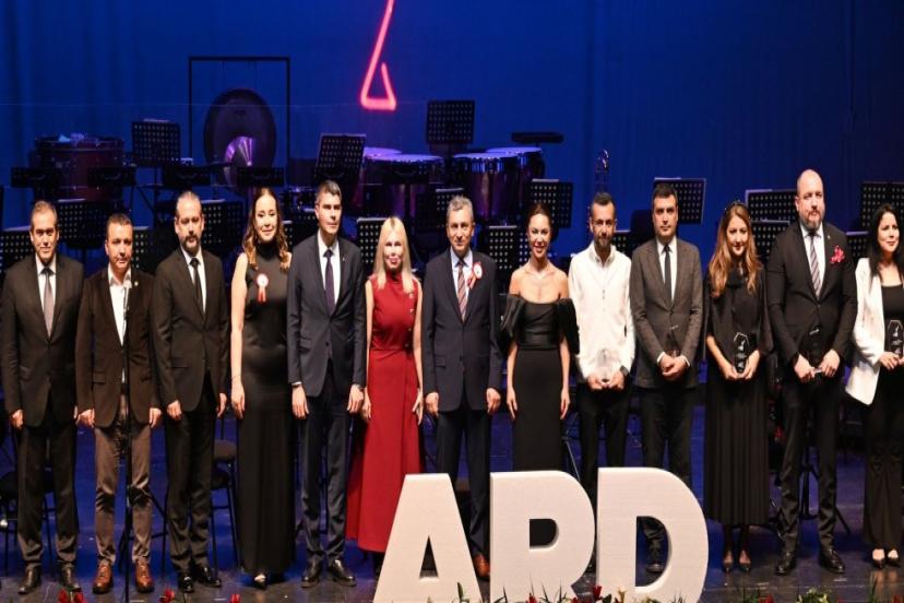 REKLAMCILARDAN ÖDÜLLÜ  20.YIL KUTLAMASI