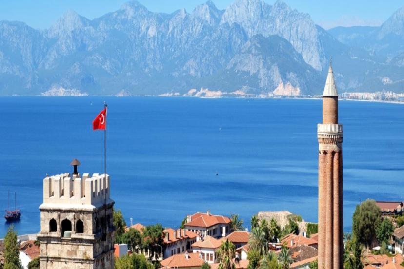 TURİZM'İN BAŞKENTİ ANTALYA
